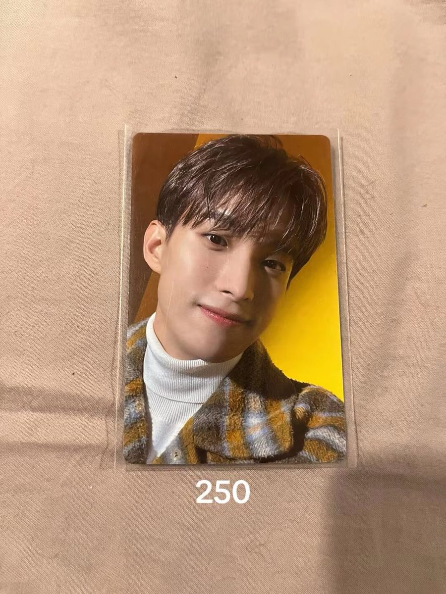 agyuniceu's tweet photo. wts lfb ph #jujucarteu

svt dk ai no chikara pc
—250
—PRIO PAYO / 1 week DOP 50% NRDP
—no rush shipping

reply mine

help rt

# seventeen photocard lee seokmin dk ainochikara jp japan yellow https://t.co/EXCwbFmM3j