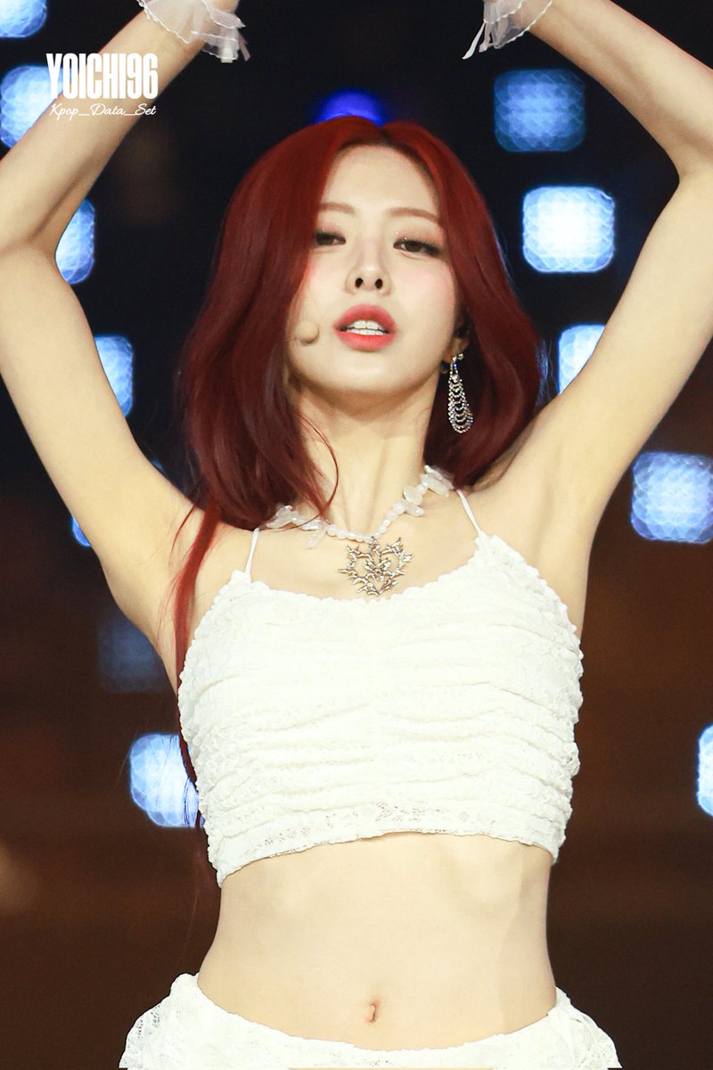 kpop_data_set's tweet photo. 231225 Yuna at KBS Music Bank Global Festival

Load in 4K | Full Set in Reply 

#유나 #YUNA #ユナ #있지 #ITZY https://t.co/eqqRr6ndbb
