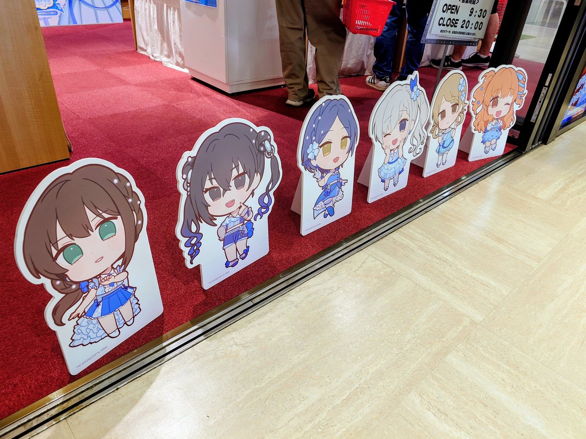 Alala_LPB's tweet photo. 移動して東京タワーへ
本日3度目のプロデューサーの顔つき🌙🦈
担当アイドル2人のグッズを無事に手に入れにっこりです☺️ https://t.co/dyyFAABJC3