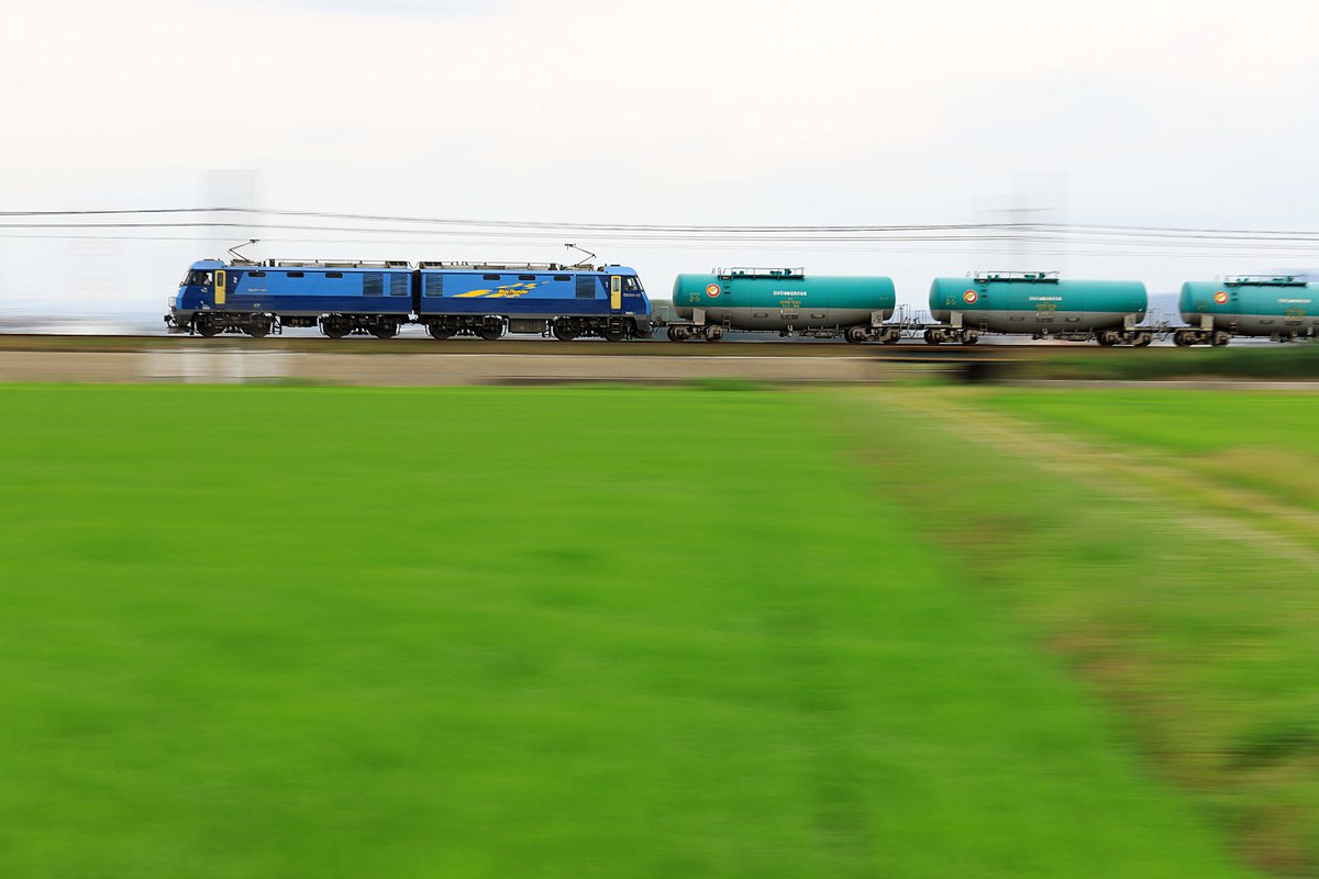 xAi0De5jmF2rWVj's tweet photo. #9863レ
東海道本線でEH級機関車の自走が見られるとは。
中京圏界隈だとEH10以来？ https://t.co/ujqYYYMMMw