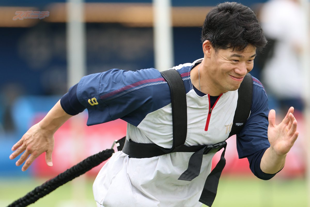 Sponichi_Photo's tweet photo. ＜ヤクルト×DeNA 12回戦＞ 
ヤクルト試合前練習より
#長岡秀樹 選手　#増田珠 選手　
#山野辺翔 選手　#塩見泰隆 選手
 （撮影・須田　麻祐子） https://t.co/Wt1ItwuoNX