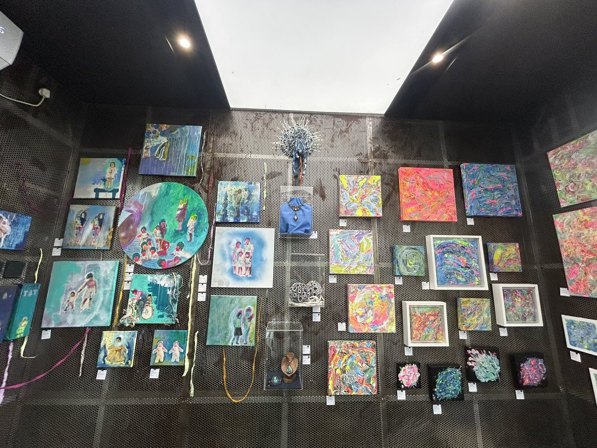 okoyrocks's tweet photo. 今日から8/1まで、Sudirman 7.8 のLQID CREATIVE SPACEにて展覧会やってます！ https://t.co/fEE8t2dijh