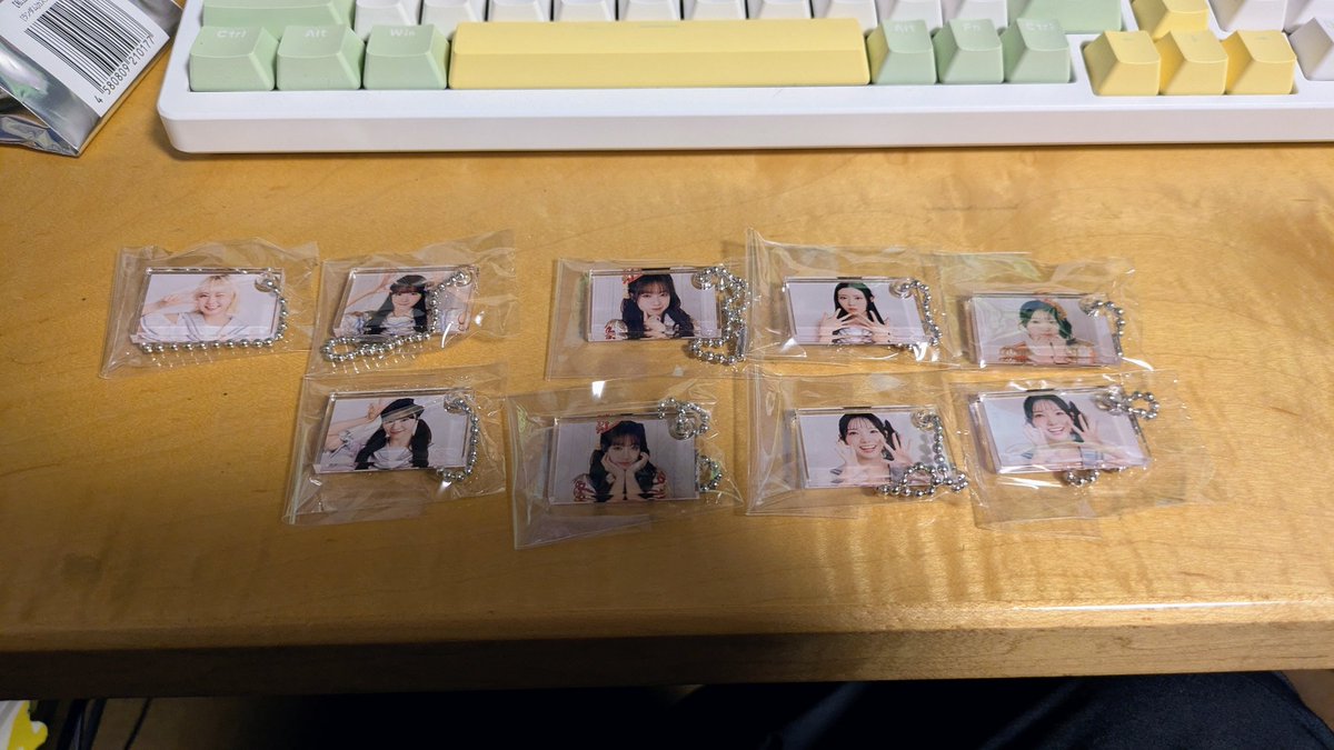 MOMOUMA1018's tweet photo. 私立恵比寿中学 えびちゅう エビ中 春ツアー  カスタムチャーム

【譲】写真のもの

【求】小久保柚乃の囲んだもの

今日交換希望です！ https://t.co/E8NuMs7S4u