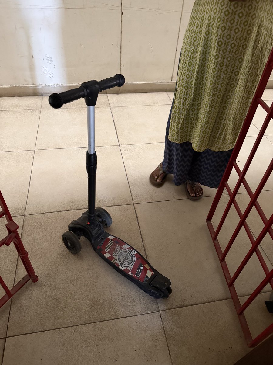 kadalcippi's tweet photo. Today, when I opened my main door, I saw that someone had left their scooter blocking my gate. I took a photo and posted it in our homeowners’ WhatsApp group.

After some time, I received a message from someone asking which tower I was from. I told her my tower number. I then called the number and asked for her name. She said, “Krithika.” I told her to come down and collect the scooter.

When she arrived, I ushered her toward my Murugar. She told me that she had lost the scooter more than a week ago and had no idea where it had gone. She lives in a tower quite far away from mine.

Yesterday, she had prayed to the Almighty for a brief moment, saying that if he truly existed, he should help her find her scooter.

The moment she said that, I understood this was Murugar’s way of telling her that he exists. It also reaffirmed my belief that every guest who walks through my door is chosen by Him.