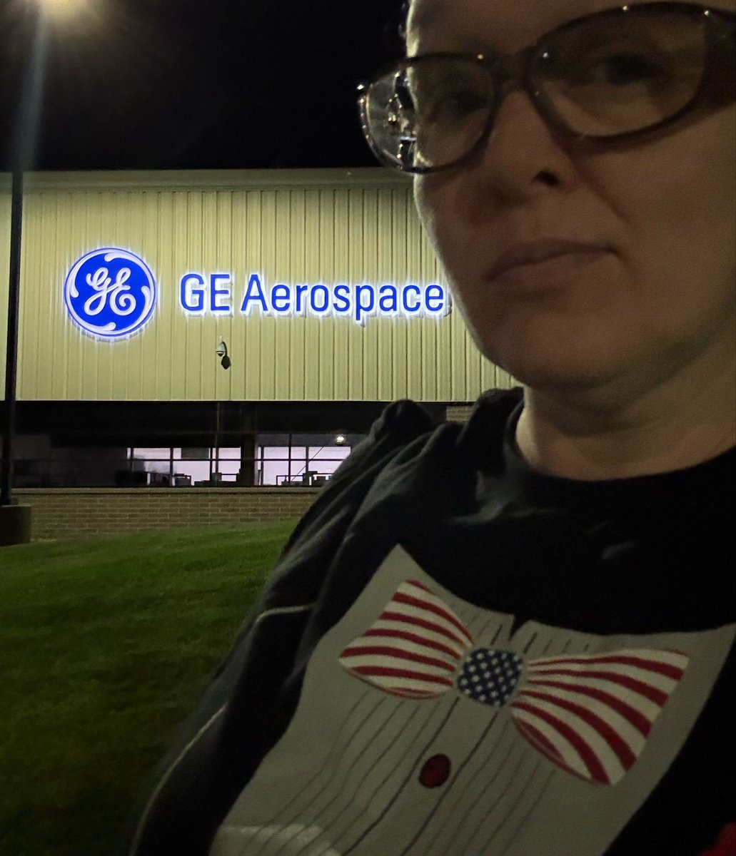 ms_ka_renee's tweet photo. Just being festive in my @Fat_Electrician gear while making that holiday pay at the airplane engine components factory 🎆 🏭 https://t.co/TKfSStE3HT