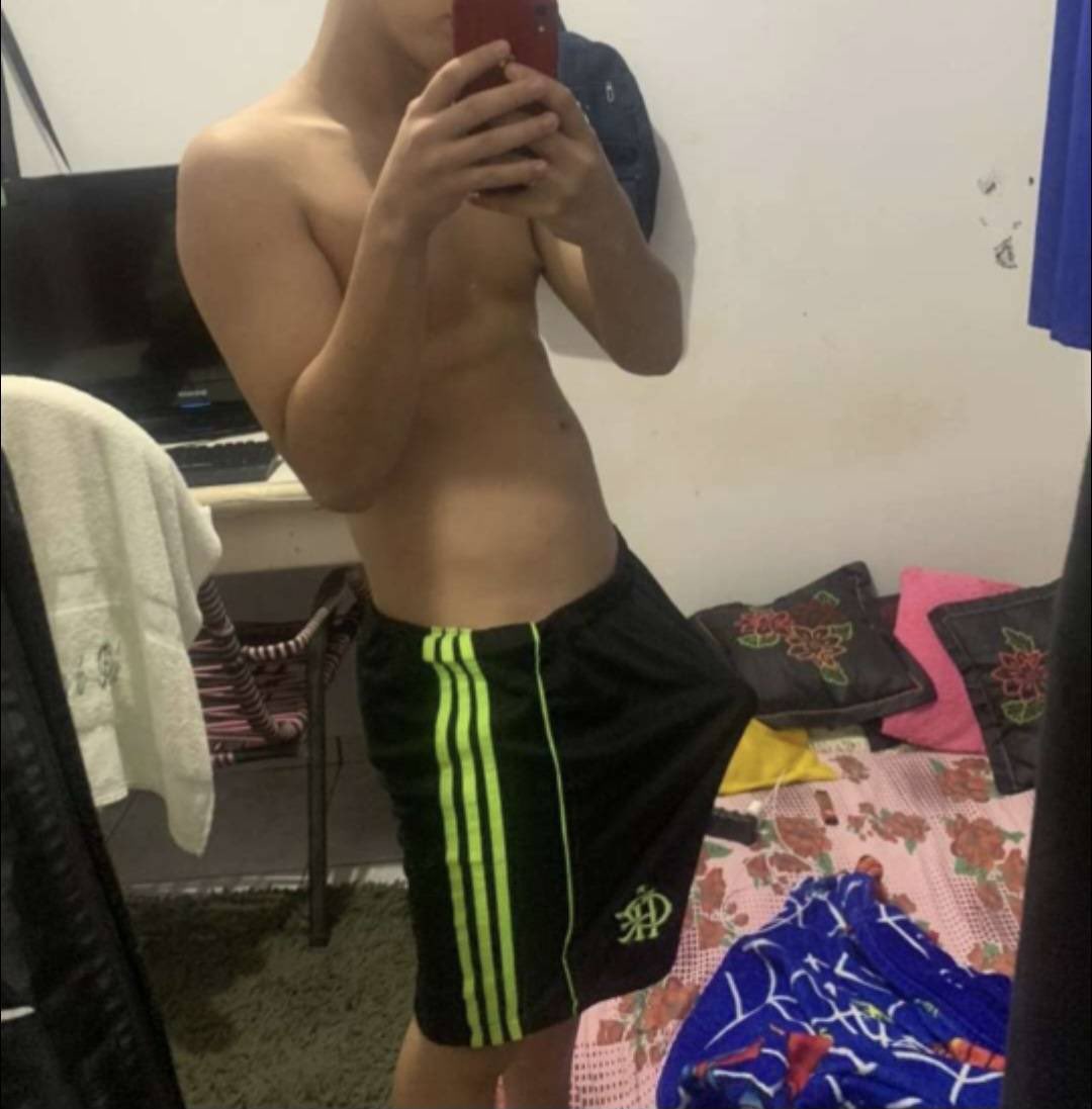 luickyas's tweet photo. Novinhos e magrinhos chamem dm ou sigam que eu chamo pra trocar/comparar
#brotheragemㅤㅤㅤ https://t.co/BsZG4s91gI