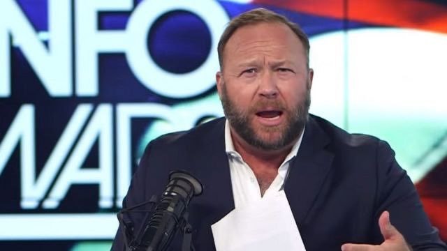Bobjoyceiselvis's tweet photo. What do you think of Alex Jones 🤔 https://t.co/BrGirySC4C