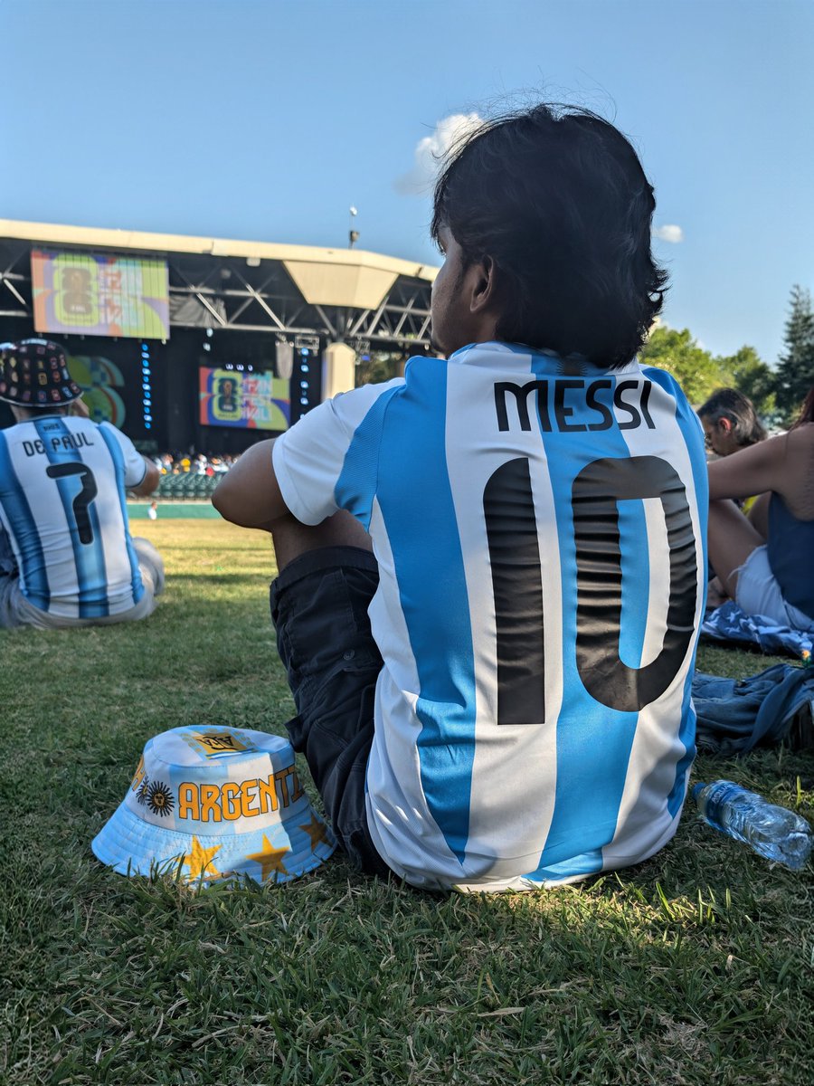 mathsrin's tweet photo. Vamos from Dallas Ft. Argentina X Cape Verde https://t.co/fZbb5wPC2n