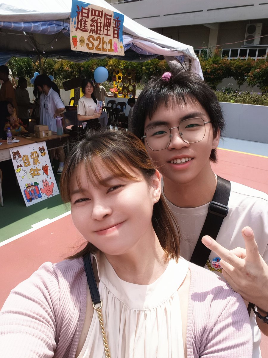 brandyyap82's tweet photo. 好像JOHOR就在KL旁边😂
​说走就去 说去就来
​
​#居銮中华中学
​#108周年校庆嘉年华 
#2026
#2026_S2L1 https://t.co/HoZ5EJfZmQ