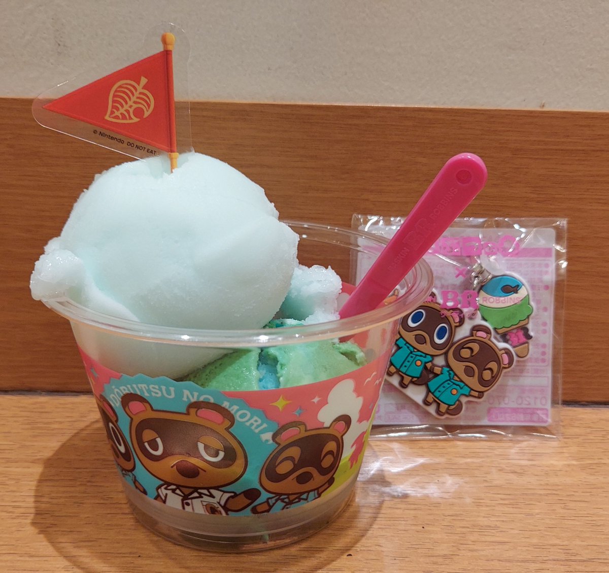 nonoanzu's tweet photo. 【１日１アイス】
こっそり…

久々にポストするけど、アイスは食べてますw

３１行ったのでポストw

チャームの可愛さに負けて行ってしまった…

チャーム終了してたら行かないって決めてたのにあったから…w

大好きなダイキュリーアイスと新作夏の島ご馳走アイス

どっちも好きだ！

アイスは美味し https://t.co/sMv1tKGUxs