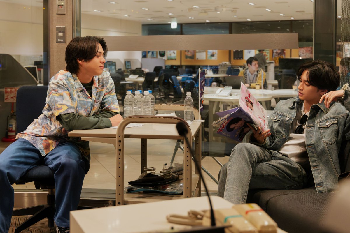 lovenotcomedy's tweet photo. ⠀   映画『ラブ≠コメディ』
⋆₊💛サプライズ友情出演💛₊⋆
⠀
 ❥ #重岡大毅
┈┈┈┈┈┈┈
⠀
神崎麗司(#中島健人)が
パーソナリティーを務める
ラジオ番組の放送作家に📻
⠀
癒しの「サタデーナイトジャパン」も
ぜひ劇場でお楽しみください✨
⠀
#映画ラブノットコメディ 絶賛上映中
#ラブノッティ