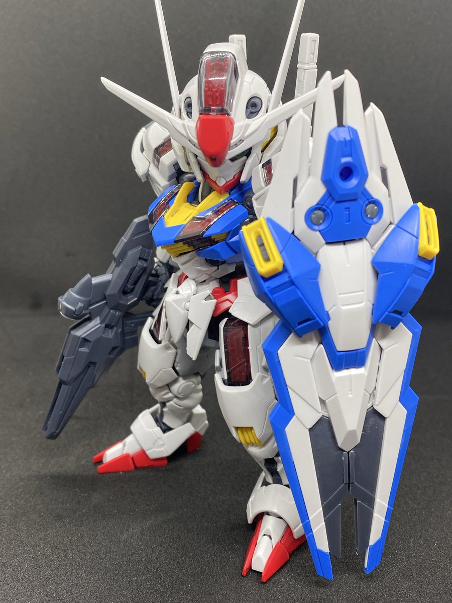 kutibakyi's tweet photo. #MGSDガンダムエアリアル
素組み完成しました🥳
いや完成度がエグい、、、お高いだけはありますねw

墨入れとマーキングシールはやろうと思ってたけど、素組みの良さがたまらんのでしばらくこれで飾ります‼️✨ https://t.co/Zzb5AAx8h1