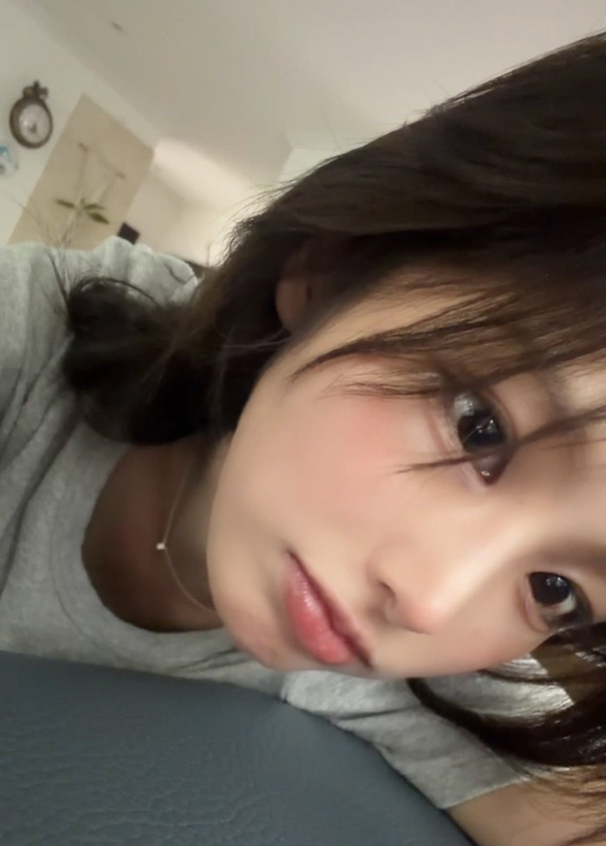 ba2sull's tweet photo. 진짜 둘이 다르게 생겼는데
ㅈㄴ 잘어울림 https://t.co/RsrjPIg16g