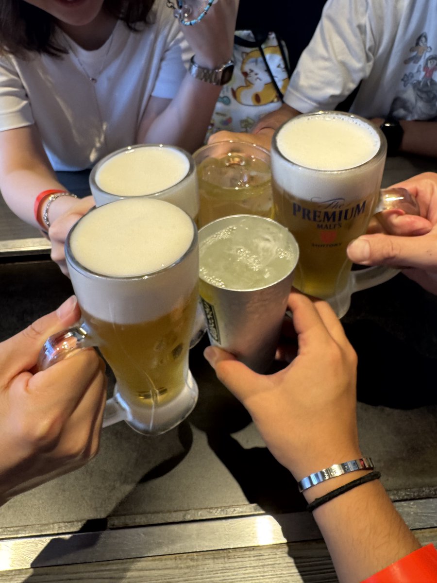 kei_tabe's tweet photo. 雨ソラ最高だし明日のナツゾメも最高になるので士気上げ乾杯😻 https://t.co/1TzZ2PMPrg