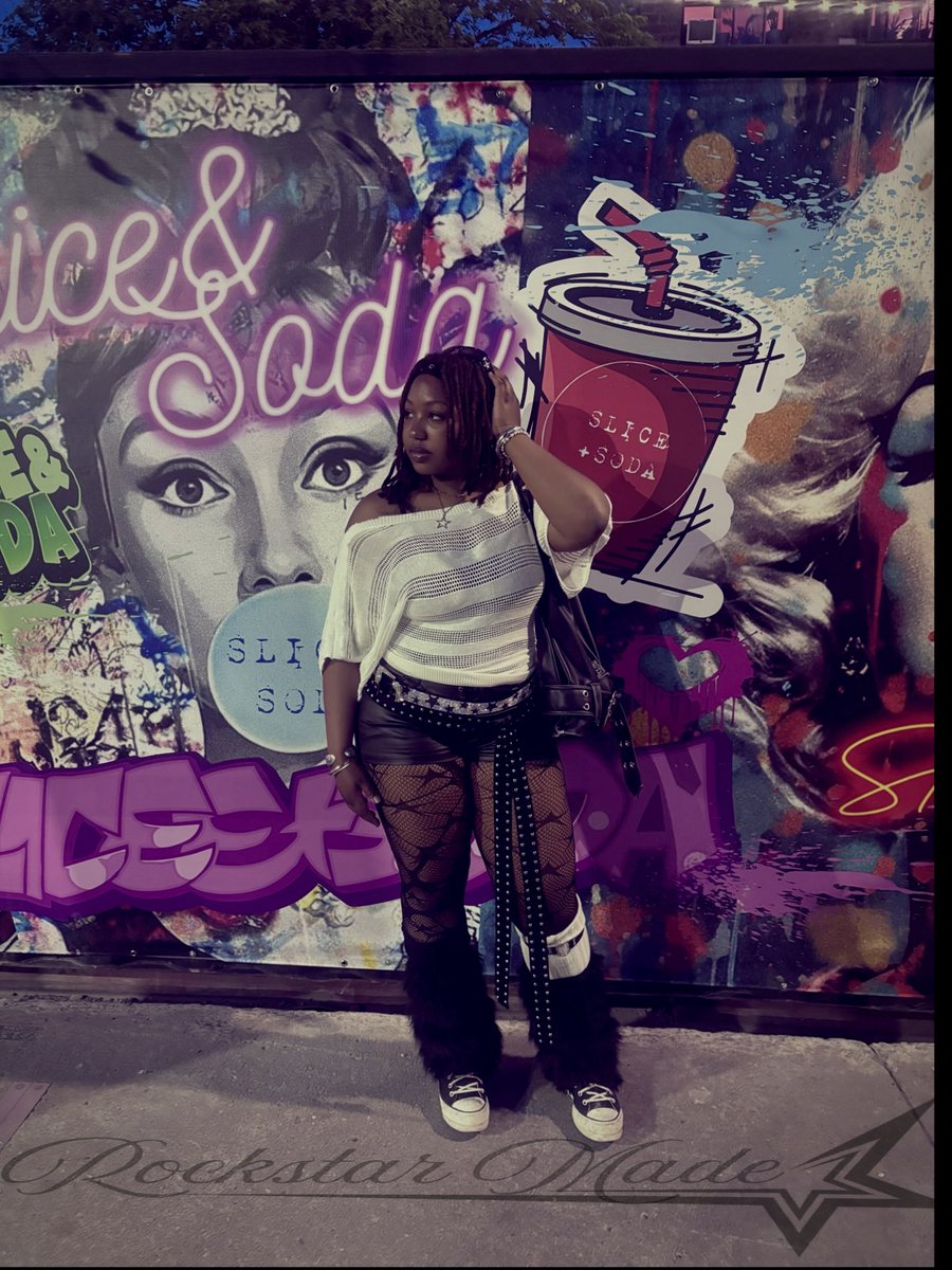 Vampppprincess's tweet photo. forever a rockstar #swaggedout https://t.co/bSM0a5f9bV