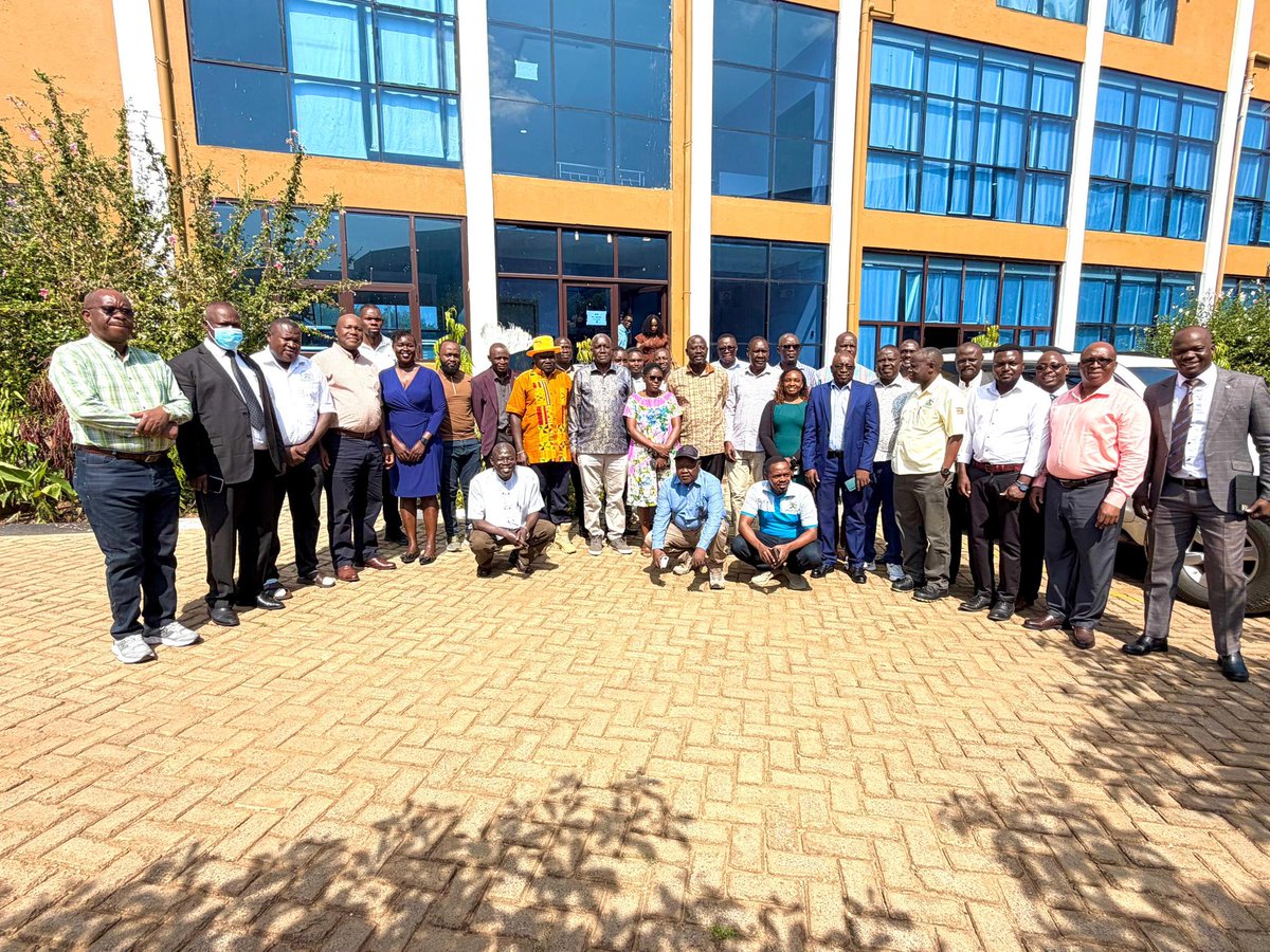 min_waterUg's tweet photo. #MWEworks: The 4th Project Advisory Committee (PAC) Meeting for the Drought Resilience in Karamoja Sub-Region (KDR) Project that was chaired by the @min_waterUg Permanent Secretary; Dr. @okidi64 took place at Strikers Hotel in Moroto District. https://t.co/qCFJPLvRfw