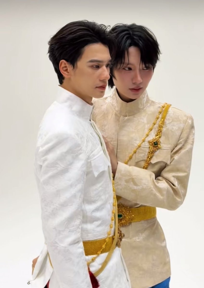 flowerknows614's tweet photo. องค์ประกอบครบหมดแล้ว พรุ่งแต่งได้เล— https://t.co/Tq7vq83A3W
