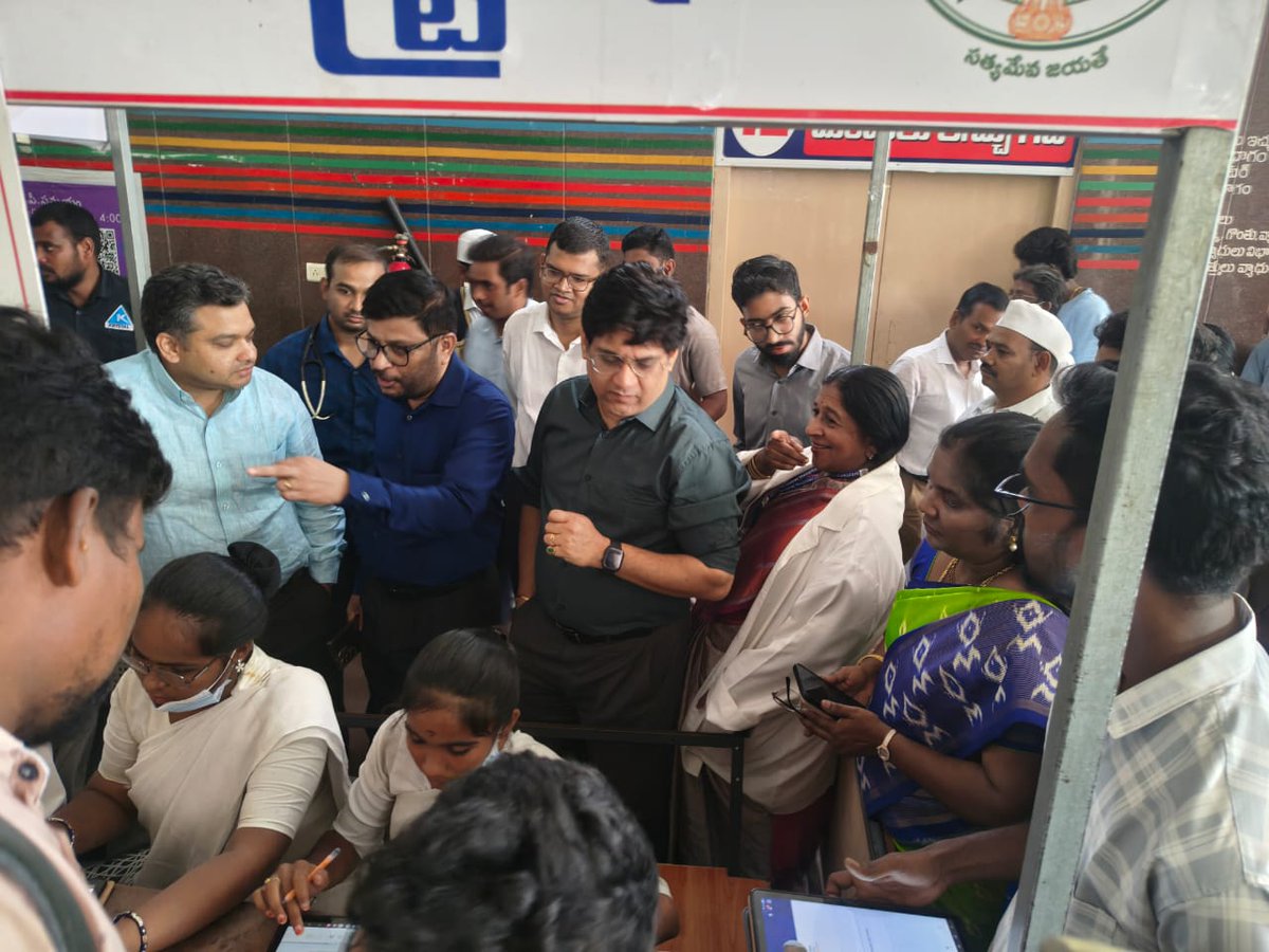 AyushmanNHA's tweet photo. Strengthening healthcare delivery at the grassroots!
Dr. @PankajAroraNHA, Director, NHA and @dr_piyushsingla, Director, NHA visited Government General Hospital, Srikakulam to review the implementation of #ABDM and #PMJAY.
They assessed #ABHAID creation, #AyushmanCard
1/2 https://t.co/ed7DAovEwy