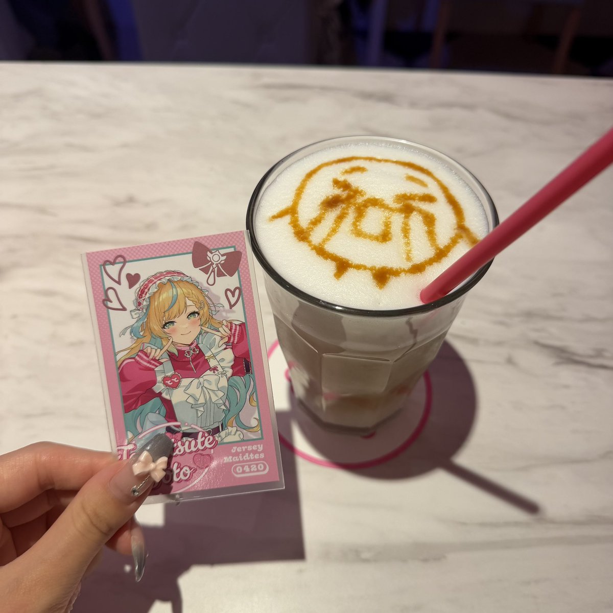 _arems2's tweet photo. ♡260704♡
ちょっとひさしぶりだったから、改めて顔がかわいすぎてなんか緊張しちゃった‼️😀装飾似合ってた～🎀🍓♡
暑さに弱いんちゅﾅｶｰﾏだと思ってるから、涼しいことへの喜びを分かち合えてうれしい（ ꈍ꒳ꈍ ）🩵シャニの話もできて楽しかった🎶
#みてみてみす https://t.co/TCksJ5ivYg