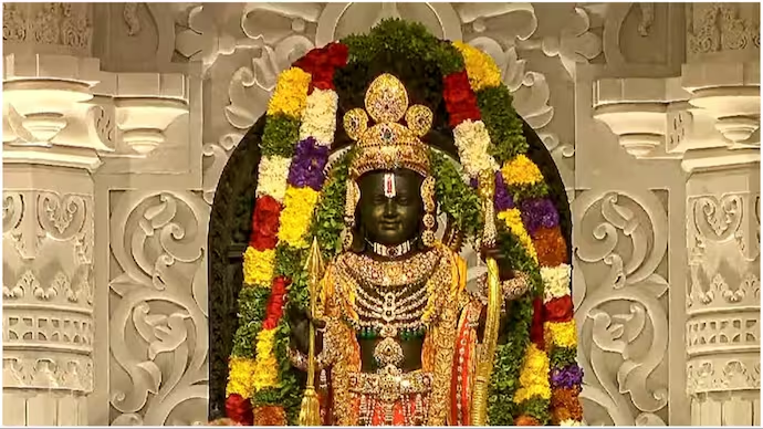 IndiaToday's tweet photo. Stolen Ram Temple gold melted into biscuits? Cops probe new angle in theft case

The Special Investigation Team (SIT) probing the alleged embezzlement of donations at the Ram Temple is examining whether gold ornaments stolen from the shrine were melted and converted into gold biscuits to erase their identity, sources told India Today TV.

Read in details: https://t.co/fvvp3lXS8q

#Ayodhya #RamTemple #RamMandir #UttarPradesh | @AshishAajTak