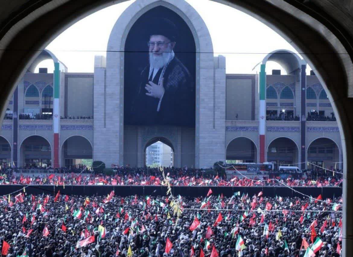 dokhtrebaba's tweet photo. تو علی بودی و از نام تو می‌ترسیدند
#باید_برخاست https://t.co/74yTCedF7f
