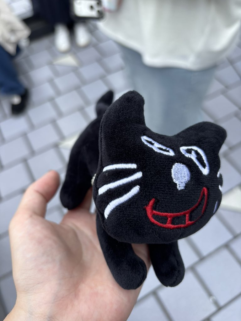 tapi_0110's tweet photo. #TOP4TOKYODOME2
 #TOP4 #落し物

物販の前あたりで拾いました！
持ち主の方に届きますように

明日もいるのでひとまず私の方で保護しておきます🫡 https://t.co/J8IilxaxT6