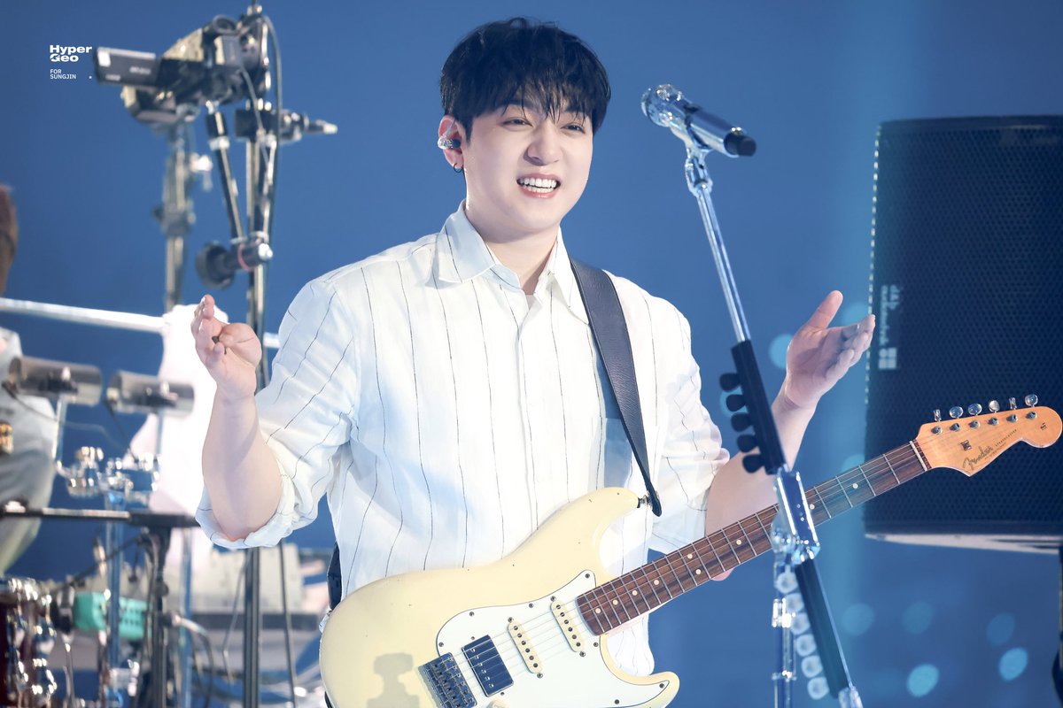 hypergeo1616's tweet photo. 260703 The DECADE FINALE 

이런 귀여운 좀비가 세상에 어딨냐고…

#DAY6 #데이식스 #성진 #SUNGJIN https://t.co/nhHUKnLUUu
