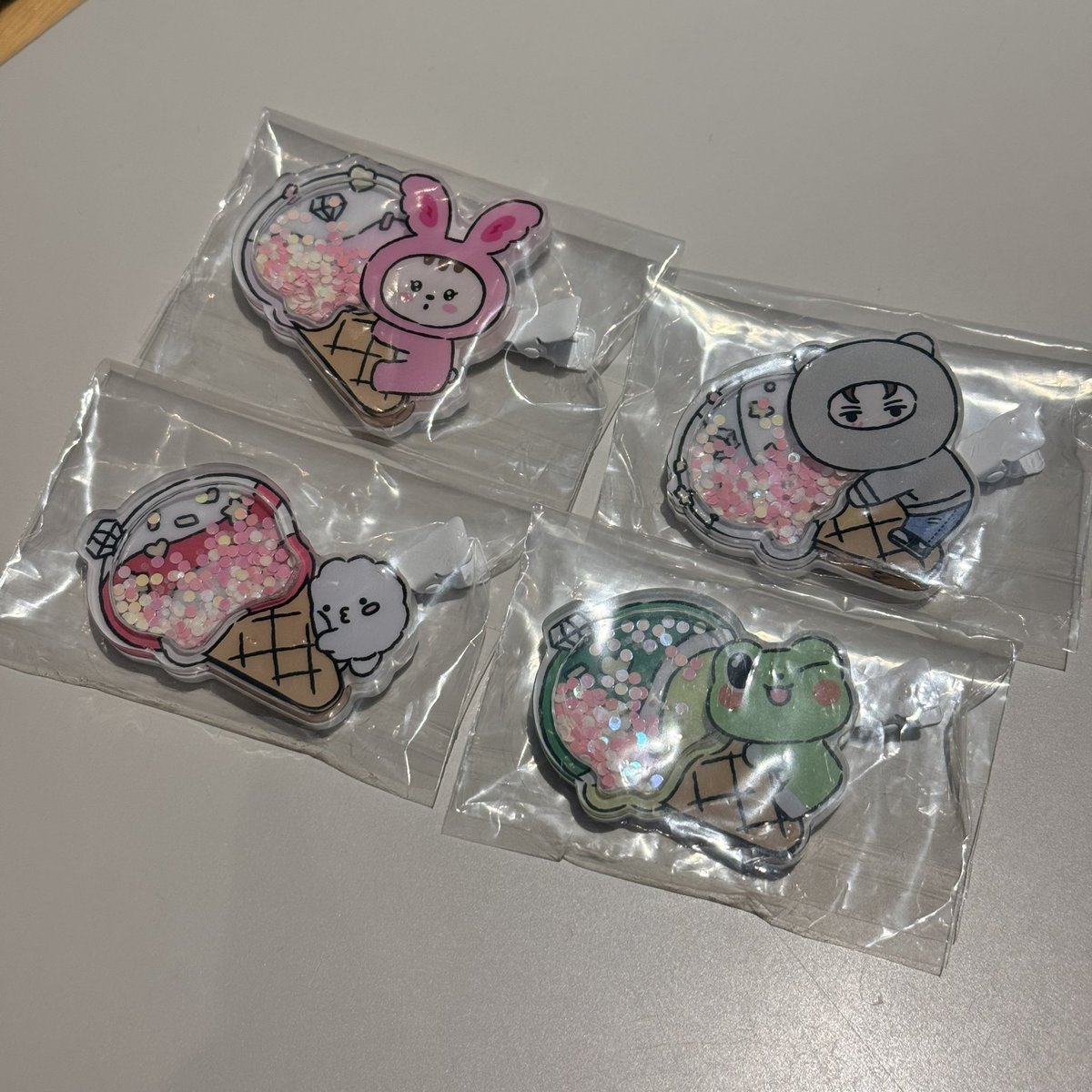mc8p0's tweet photo. MINITEEN ミニティーン ヘアピン 交換

【譲】 ジョンハン ウジ ミンハオ THE8 バーノン

【求】 エスクプス スングァン

2:2での交換希望です

ただいまミヤシタパークにおります
検索からでもお気軽にお声掛けください🙇🏻‍♀️ https://t.co/yPY9L7h7nc
