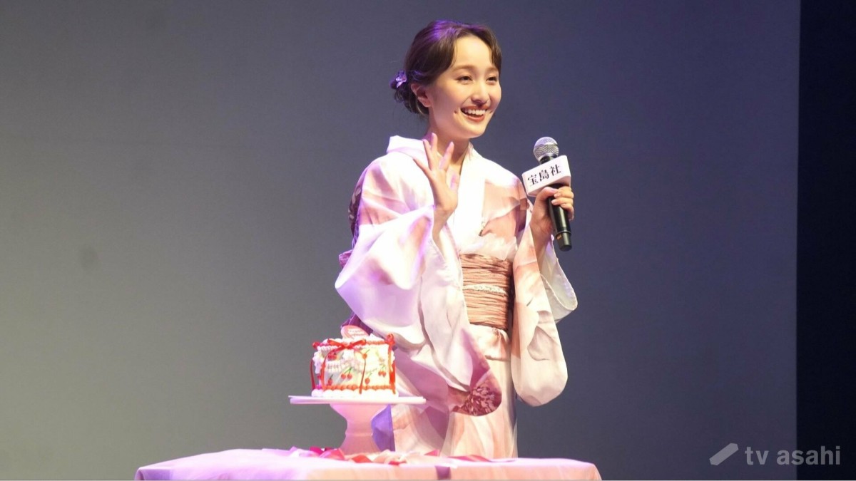 Miimg11's tweet photo. ももクロ・百田夏菜子、200人のファンと誕生日をお祝い！ファンからは「大好き～」と歓声
https://t.co/esY1zpF525 https://t.co/JZWYNLFUxu