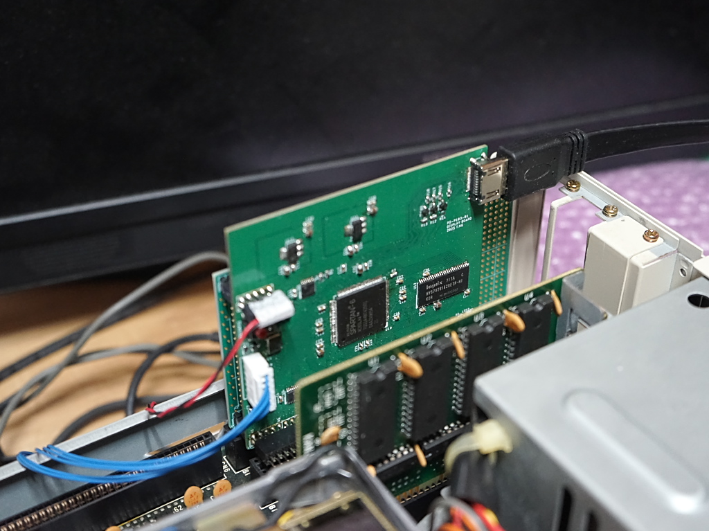 caramelgate's tweet photo. PC-100のバスをスヌープして、モノクロビデオカード。
いろいろ実装がミスってるけど方向性はよさそう。
それにしても、仕様書のレジスタ説明は罠や誤記が多い。 https://t.co/WB68DQkI5Q