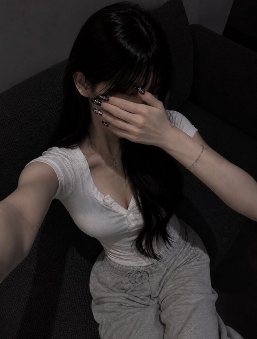 ozcan33's tweet photo. !!Tag🏷𓈒𓏸︎

🚺 ￤06 ￤一途￤依存￤嫉妬

夏までに彼氏ほしい！

 #彼氏募集中
 #お隣さん募集中
 #依存先募集中
 #共依存相手募集中
 #病み垢さんと繋がりたい
 #裏アカ男子と繋がりたい
 #裏垢男子と繋がりたい https://t.co/MO03YHa1uf