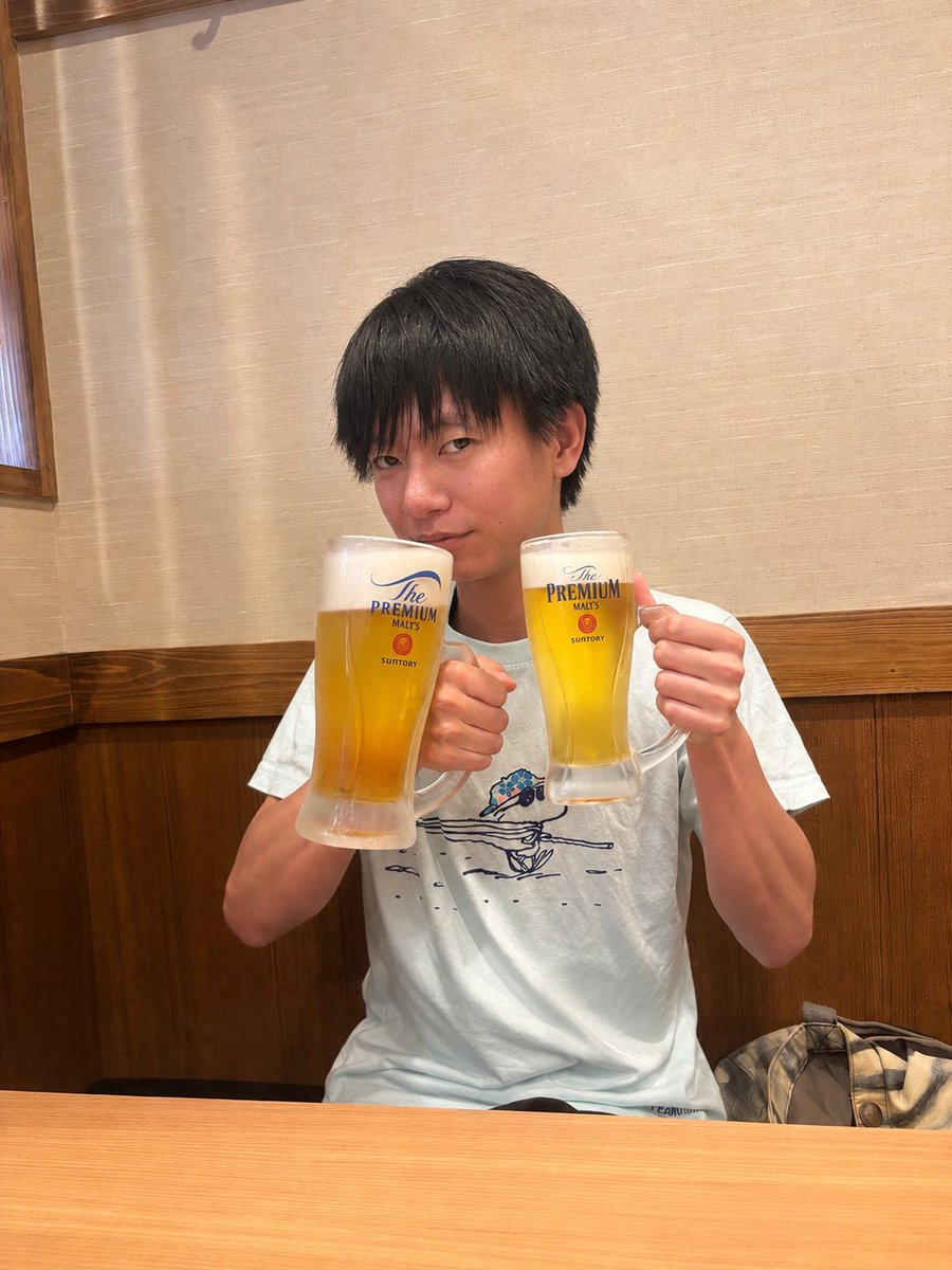 watch_seven's tweet photo. 今日は両手が忙しい https://t.co/BhiKgwinaA