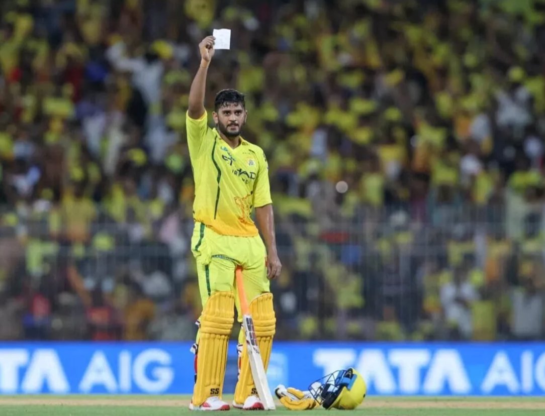 ms_dhoni_077's tweet photo. 🚨Team CSK Update-

-Sanju Samson chose CSK over other franchises.
-Urvil patel received an offer from RCB but chose CSK.
-Now, Hardik pandya wants to join CSK only. https://t.co/i1NetdkRbP
