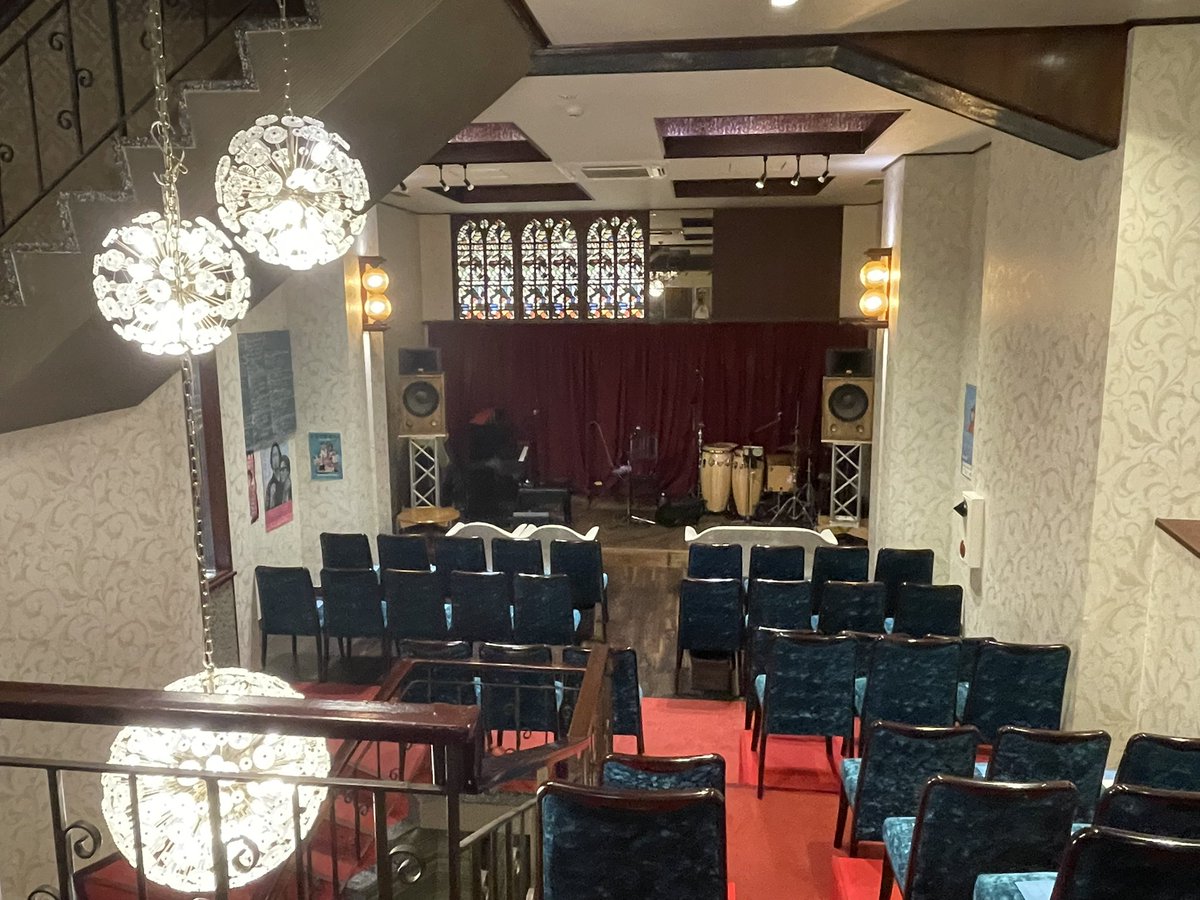 chanmatsu83's tweet photo. 昨日の #trioNé 岡山公演、#城下公会堂 in KOTYAEへお越しくださった皆さん、ありがとうございました！
石成さんと下見で行った時から素敵な場所だと思っていましたが、昨日楽器を出して鳴らした瞬間から音の響きが良く、本番もとても気持ちよく演奏出来ました！また演奏しに来たいです(^_-)♪ https://t.co/DiFvmJNoEu