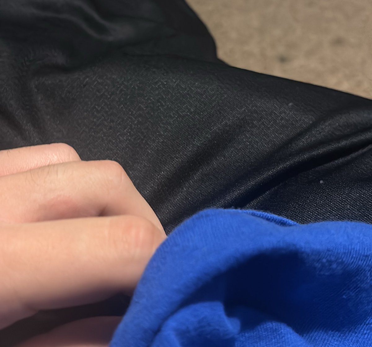 userchriss8's tweet photo. #nsfwtwt #latino #straight #moots https://t.co/Id3coCxFi6
