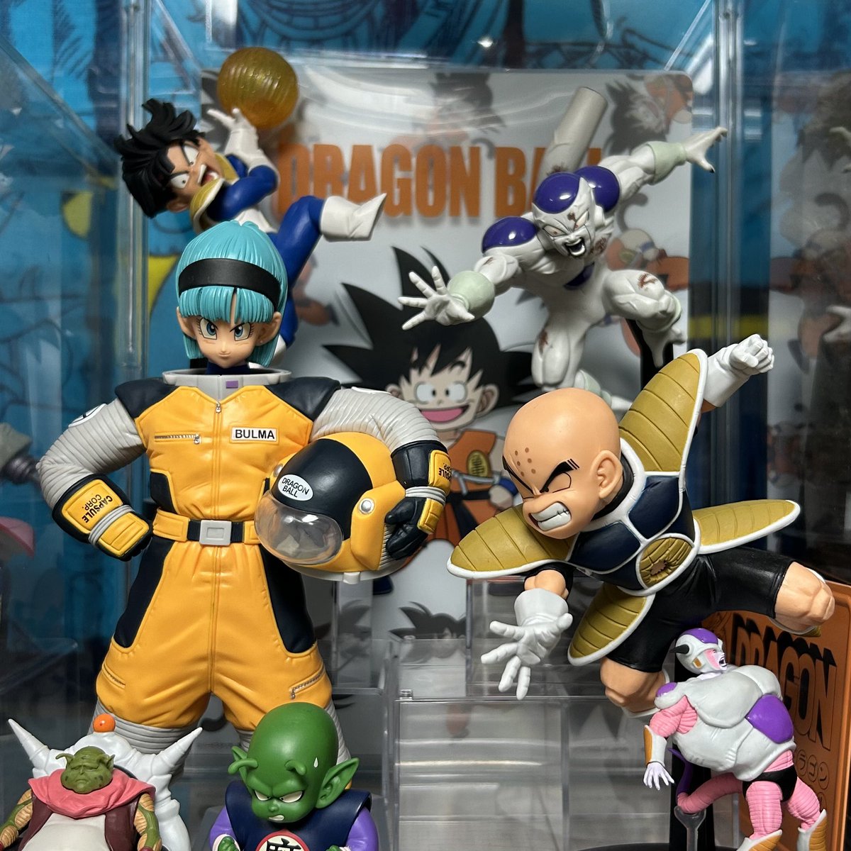 断捨離しながらディスプレイ変更中⁉️ このプライズ達はやっぱり残して