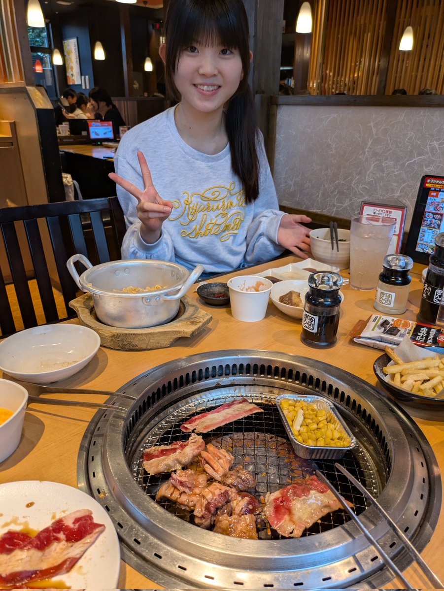 sakura_45_'s tweet photo. 焼肉きんぐに行きました〜🥩
フェアであったハットックが1番のお気に入りでした👊💞
 #焼肉きんぐ https://t.co/0GyI4piWy3