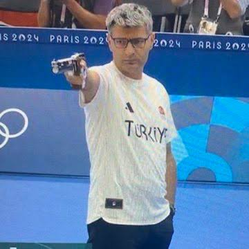 iamsaurabhdalvi's tweet photo. @sagarcasm Bro literally won silver medal https://t.co/BA4qR6TaJ8