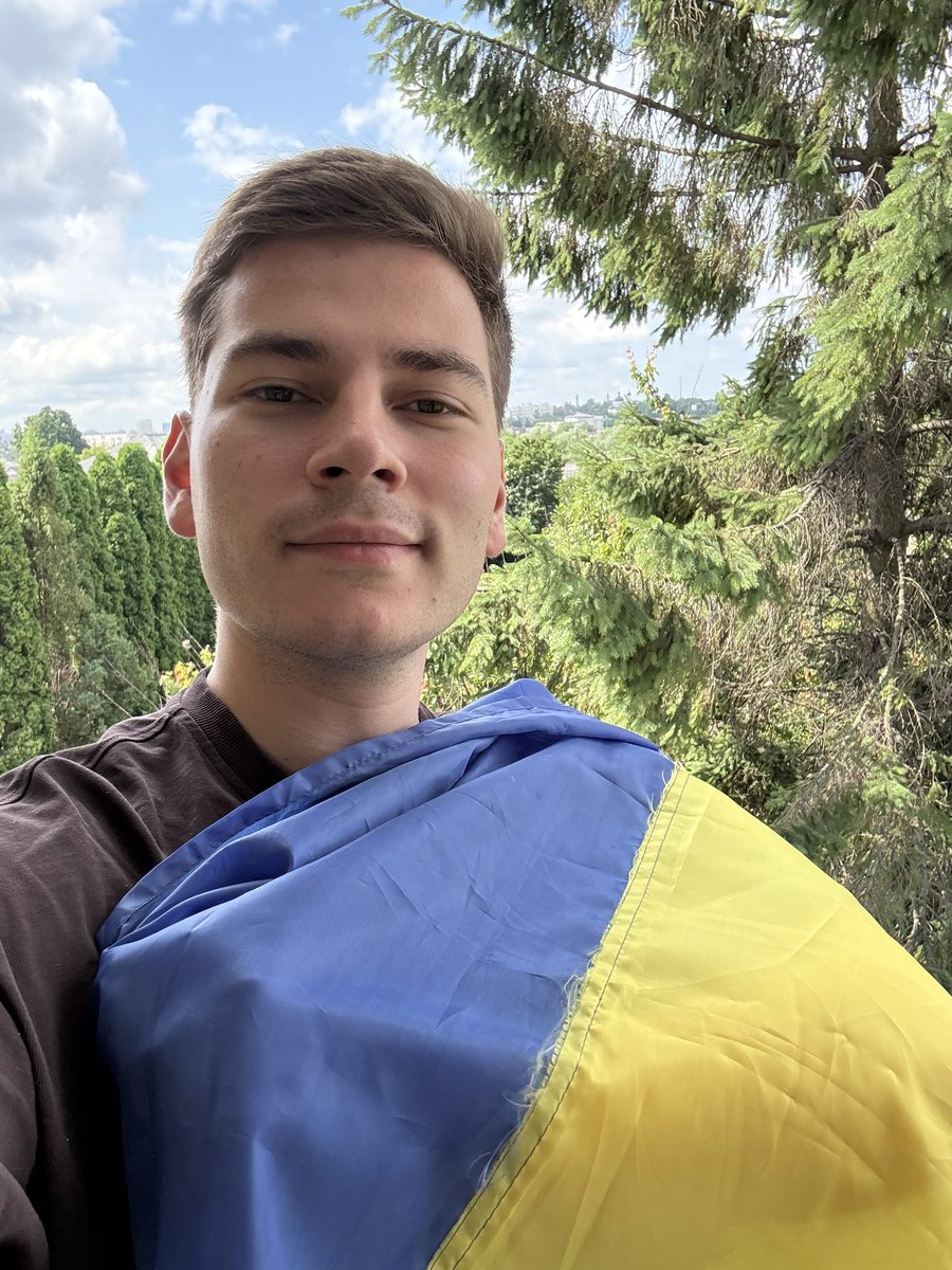 AmourskyCyrille's tweet photo. ❤️🇺🇦 Votre humble serviteur est de retour en Ukraine, sur le terrain !

Actu Ukraine/Russie chargée ce week-end sur BFM, retrouvez-moi ces jours-ci sur la chaîne, depuis Kyiv et ailleurs ! https://t.co/xcUHAAKy9E