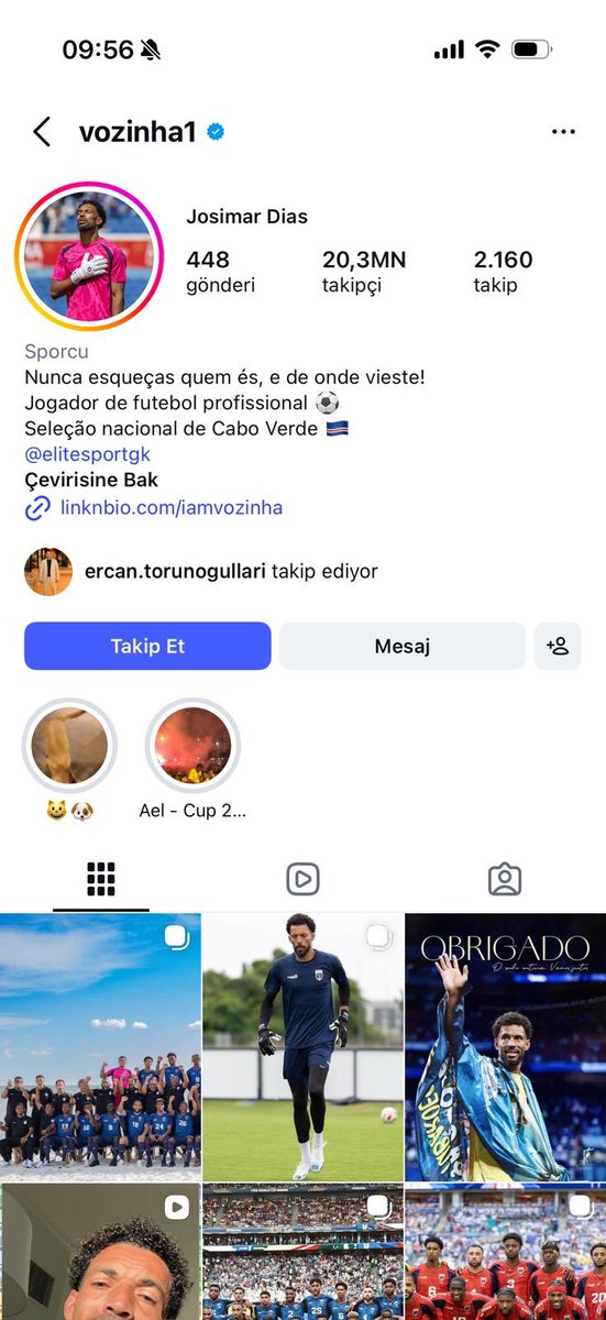 ZamHaberAjans's tweet photo. Dünya Kupası’na başlarken 45 bin takipçisi olan Yeşil Burun Adaları’nın kalecisi Vozinha’nın sosyal medya takipçi sayısı 20.3 milyona ulaştı. https://t.co/RKamIElHrF