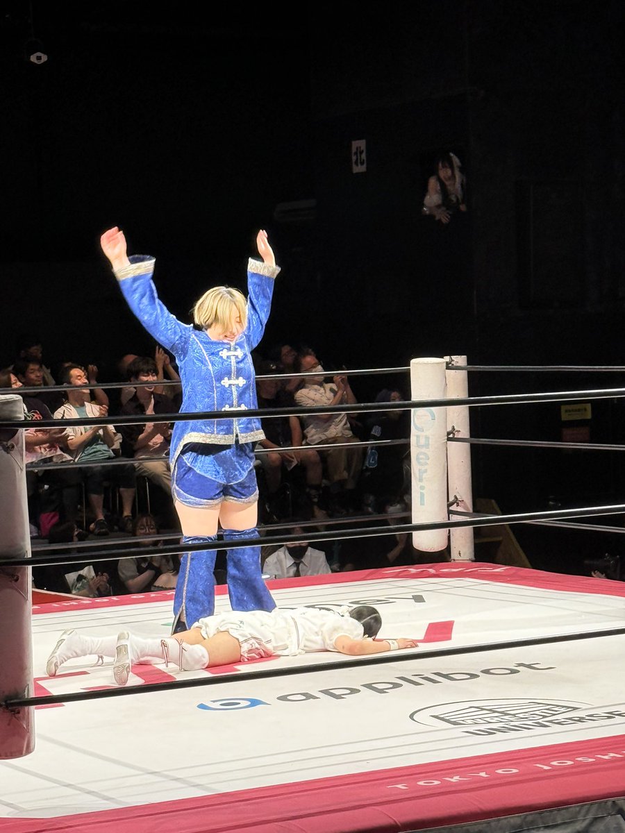 iganohanzou's tweet photo. 画面 右上に注目して頂きたい……

ご覧いただけた だろーか？w

試合中に閉じ込められた
瑞希さんw

#tjpw 
#瑞希 https://t.co/G30EF6c5do