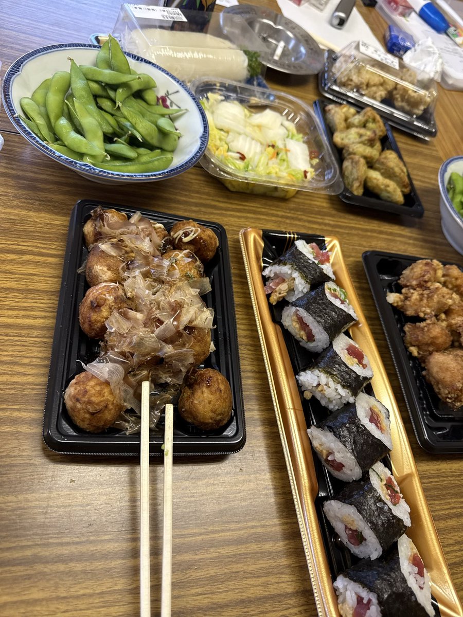 Tf_Circus's tweet photo. 今週も真面目な会議はじまりました https://t.co/QgumKOQI2O