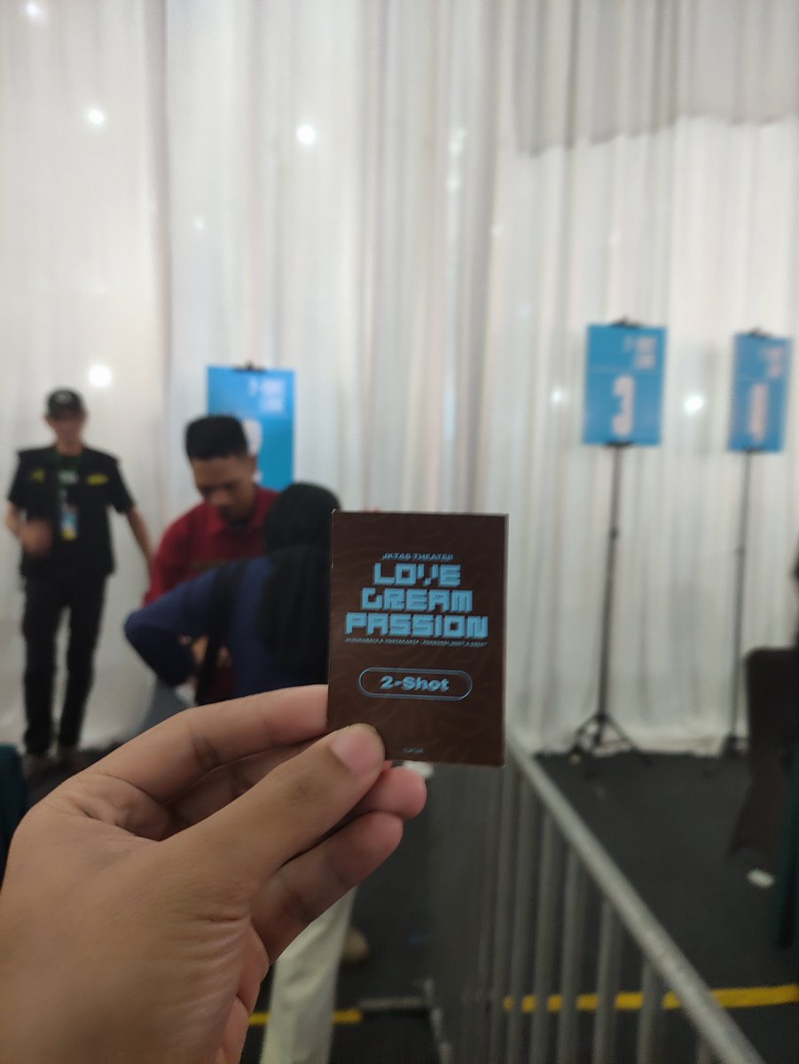 F14Levi's tweet photo. @Delynn_JKT48 2 shoot https://t.co/HGx41MKW0v