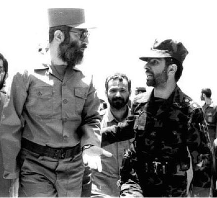 MahmoudHadhou19's tweet photo. في العادي كانت هتكون لحظة تشييع المرشد الإيراني علي خامنئي بالأمس لحظة أقل مشهدية وملحمية مما كانت عليه لو جرت قبل 2017، لو جرت في اللحظة اللي كانت الإمبراطورية فيها أصبحت بلا مركز، والعالم التالت دخل في العالم الأول عبر سلاسل التوريد والشبكات المالية، والقانون الدولي بينظم العلاقة فعلا بين الأطراف الدولية والاتفاق النووي مثل أعلى فيه وجون كيري وجواد ظريف بياخدوا نوبل للسلام.

لكن خامنئي يرحل في لحظة انهيار الشكل ده من الإمبراطورية العالمية اللامركزية تحت وطأة الفزع الأمريكي، والقلق من الصعود الصيني والتهديد الروسي لأوروبا، والانتكاس الغربي لأحط النزعات العنصرية. وبذلك، يعود تقسيم العالم لشرق وغرب، وجنوب وشمال، ومركز وطرف، وعالم أول وعالم ثالث، وقوى إمبريالية استعمارية وحركات تحرر وطني.

خامنئي نفحة من هذا العالم القديم المقسّم الذي جعل شاب فقير نشأ في مشهد لا يجد طعامه الكافي ويتجه للتعليم الديني التقليدي، يتفتح وعيه على خطابات العالمثالثية والأنتي كولونيالية والاشتراكية العالمية والعودة إلى الذات وعباد الله الاشتراكيين.

رحيله اليوم لذلك ملحمي لأنه رحيل في لحظة تعيد الاعتبار لهذا النوع من الخطابات، احنا قادرين بعد سبعة اكتوبر وإبادة جماعية في غزة وشبه إبادة جماعية في لبنان وسقوط عربي للحضيض، قادرين نعيد الاعتبار للحظة التحرر الوطني في الخمسينات والستينات بعد ما ذابت في لحظة الأمركة والإمبراطورية اللامركزية والإمبريالية الفائقة بين ١٩٨٠ و٢٠١٦.

لكنه يظل رحيل، بمعنى إنه بيعبر عن إن هذا الشكل من فعل المقاومة المبني على سلطويات دينية أو قومية قضى نحبه، سواء صدقوا ما عاهدوا الله عليه أو خانوه، هو شكل انتهى، ومازالت مهمتنا هي بناء فعل مقاومة جديدة يناسب اللحظة التاريخية.

دي مش مهمة نظرية تتعمل في الكتب والمقالات ونوادي القراءة، دي مهمة كفاحية احنا مسئولين عنها في نفس لحظة السلاح في جنوب لبنان وفي غزة وفي هرمز وفي درعا، وفي نفس لحظة الانكسار والتهديد في الأرجنتين وبوليفيا وبيرو.