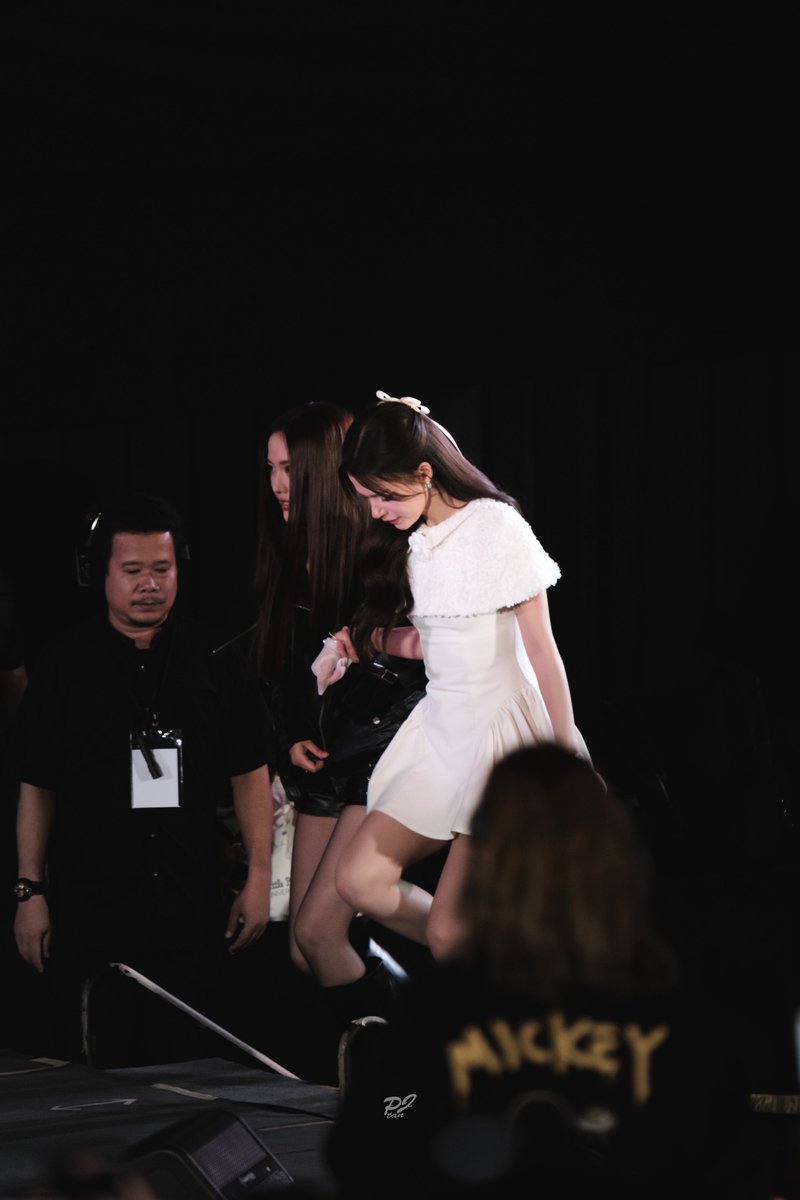 PJ_TAN2's tweet photo. :🤍)

THE AIR FINAL EPISODE
#เสน่หาวาโยตอนจบ
#beckysangels #srchafreen
#ฟรีนเบค #FreenBecky https://t.co/e7z62wQlrT