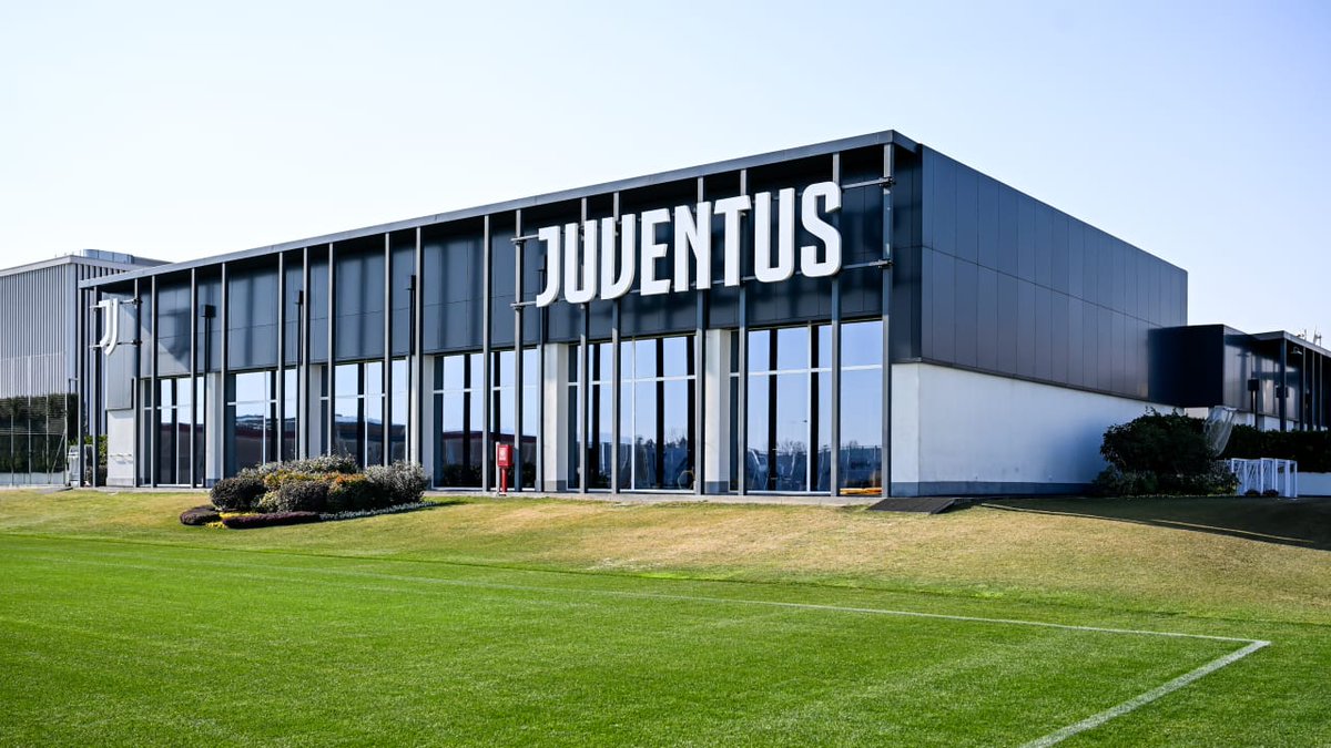 forumJuventus's tweet photo. (TS)" -9 al ritiro della Juventus. Prima amichevole il 18 luglio, l'ultima il 17 agosto" ► https://t.co/IHsFLKl9qq https://t.co/dauzcq2Yvq