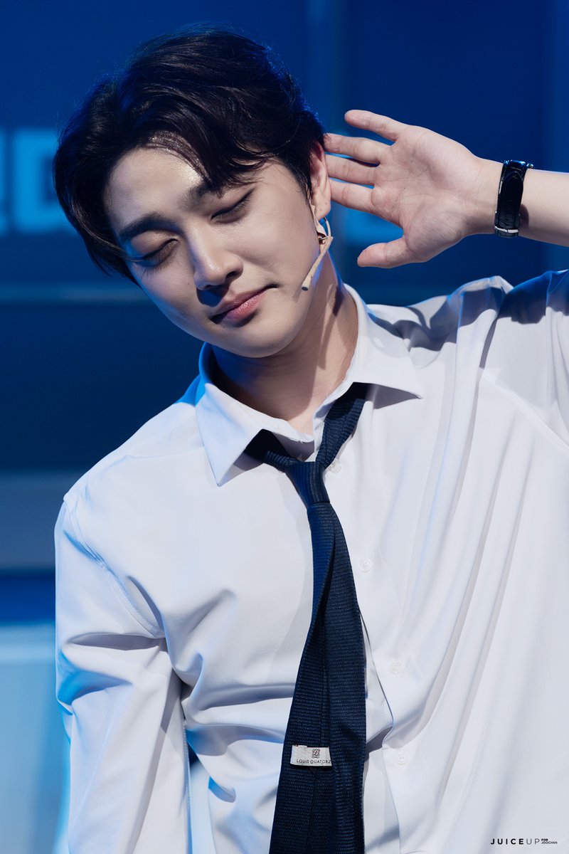 JuiceUp_JC0731's tweet photo. 260702 6시퇴근 HQ       

#주찬 #홍주찬 #JOOCHAN #ジュチャン 
#GoldenChild #골든차일드 https://t.co/Sf7lfbmCUp