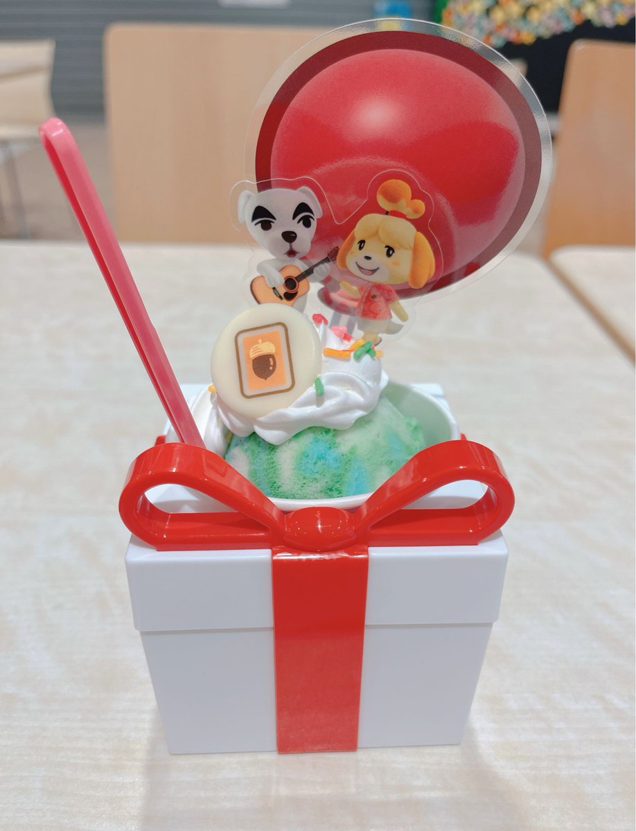 azktoolate's tweet photo. プレゼントボックスかわいすぎるよ〜〜🎁 https://t.co/ABVt64RSsa
