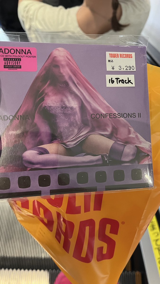 Taa_1101's tweet photo. マドンナのCD購入💿🪩
#Madonna
#confession2 https://t.co/i3QFFtlEbT