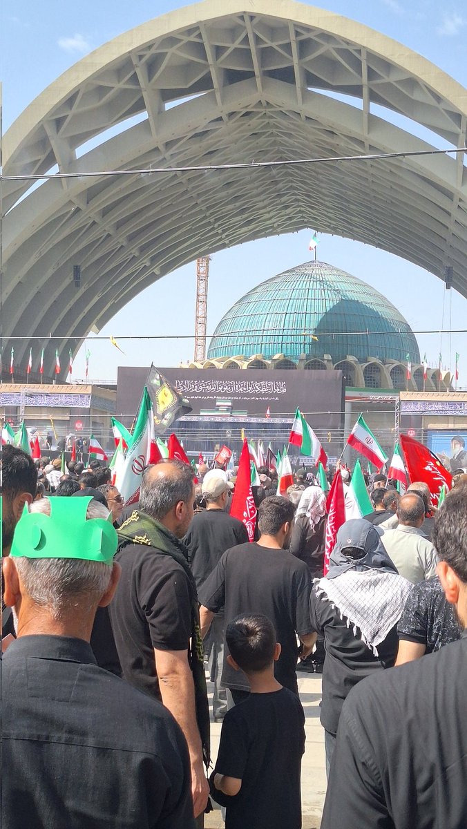 Taha_Bolandi's tweet photo. این ملت را از بمب گذاری میخواستید بترسانید؟
تهدید های شما هیچ اثری در اراده مستحکم مردم ایران ندارند. https://t.co/NhKPEdD7Dx
